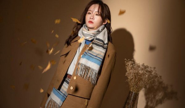 驼色最佳颜色搭配内搭