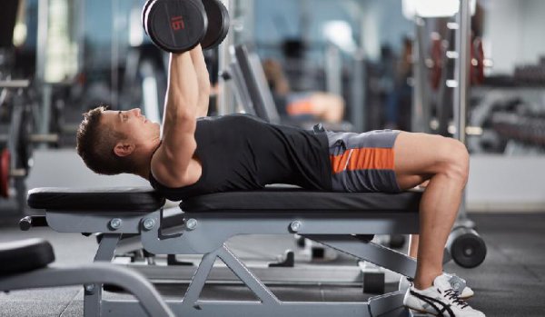 在健身房如何正确健身