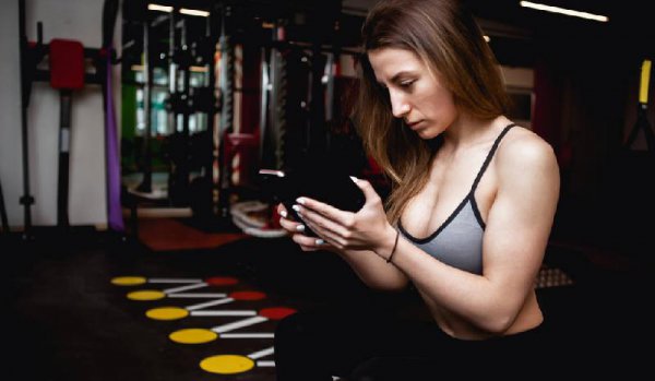 在健身房如何正确健身