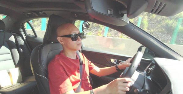 偏光镜是什么意思