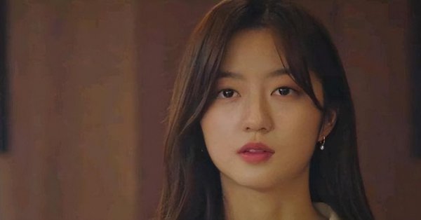 顶楼雪雅是被谁推下去的