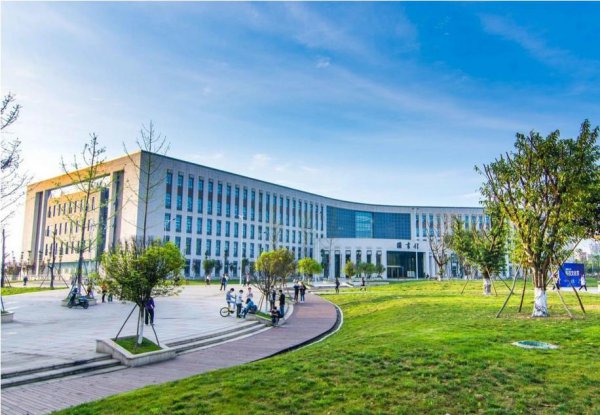 成都理工大学什么档次