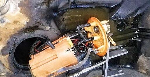 油门踩下去提不起车速速度也不上来的5个原因