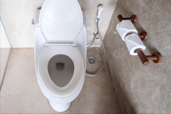 马桶底部污垢怎么彻底清除干净