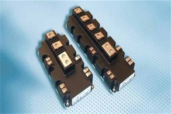 电动汽车充到80好还是充满好