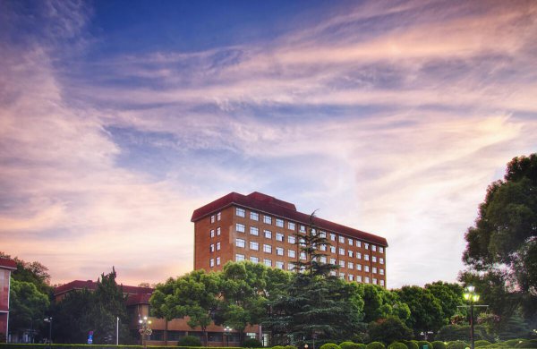 五财一贸指的是哪个学校