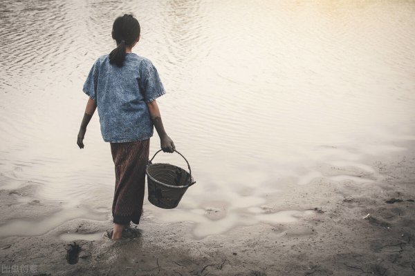 单亲妈妈带孩子很难吗