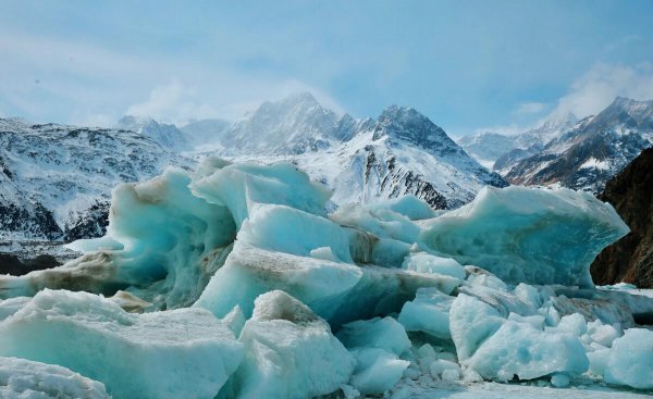 世界最大的峡谷是哪里