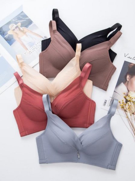 内衣上滑是小了还是大了