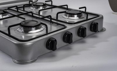 燃气炉打着火后一会就熄火什么原因 燃气炉打着一会就灭