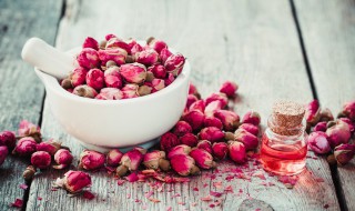 玫瑰枸杞茶什么季节喝好 玫瑰枸杞茶具体什么季节喝好