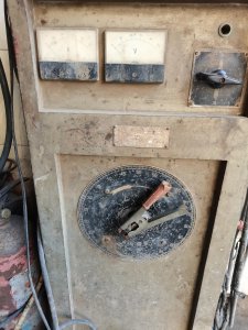 给汽车电瓶充电正确方法 给汽车电瓶充电注意事项