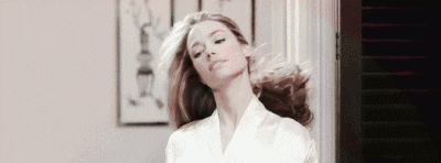 摩丝和发胶有什么区别 摩丝和发胶哪个不伤害头发