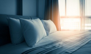 梦见自己吃饭是什么意思 梦见自己吃饭的寓意