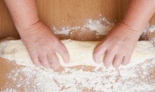 披萨怎么做的 披萨如何制作呢