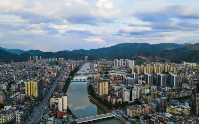 新丰县属于哪个市 广东韶关新丰县风景美气候好适合养老