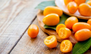 金桔和虾能一起吃吗 金桔和虾能不能一同吃