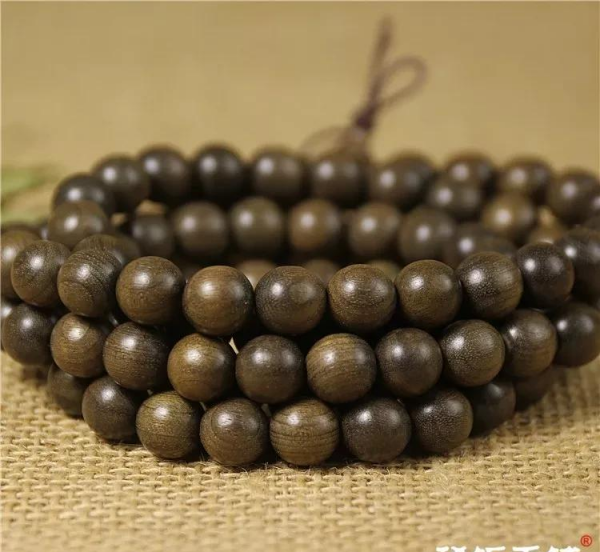 沉香盘玩三年效果图