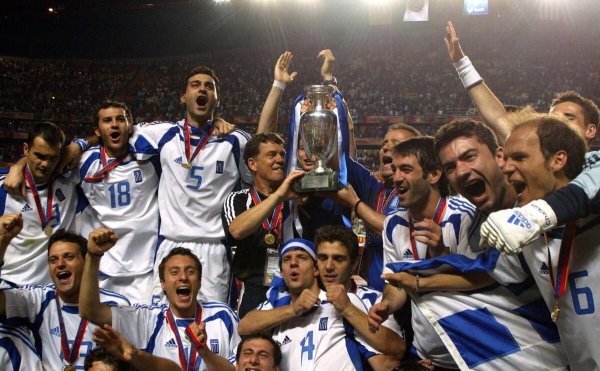 欧冠和欧洲杯的区别是什么