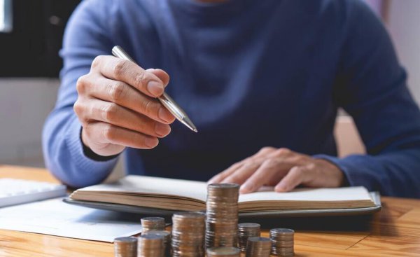 年薪30万税后多少