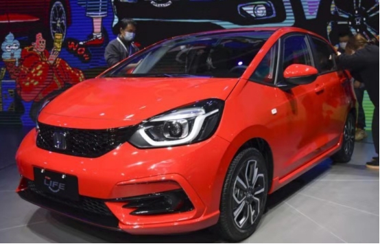 适合女生开的车10万左右