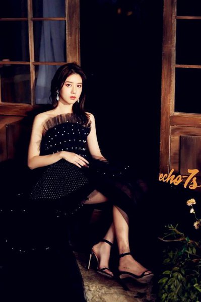 为什么李凯馨长得那么好看