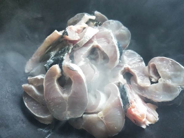 黑鱼不能和什么一起吃