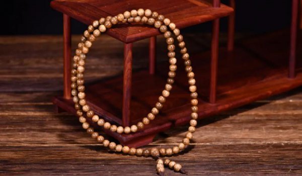 沉香木手串鉴别方法图解