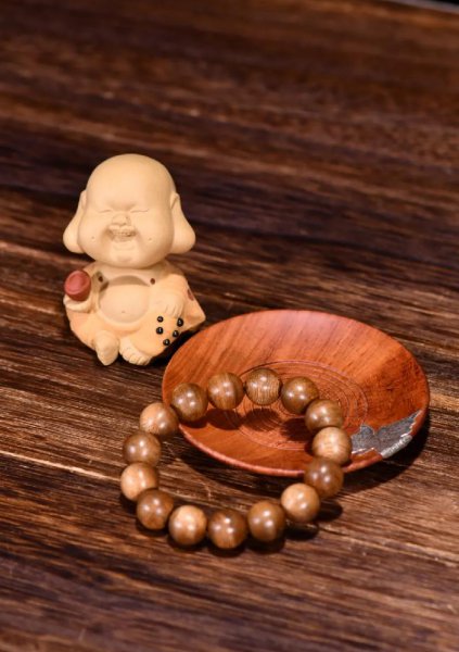 沉香木手串鉴别方法图解