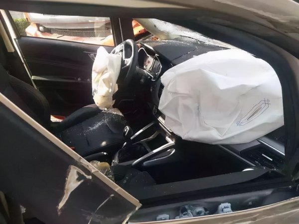 安全气囊里面是什么气体