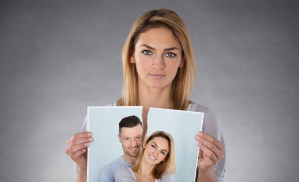 在恋爱期间男友出轨怎么办