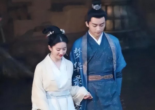 步摇和簪子的区别是什么