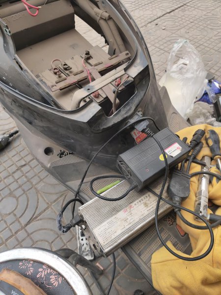 饿死的电瓶能修复好吗