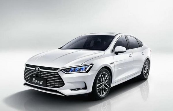 跑滴滴适合买什么车