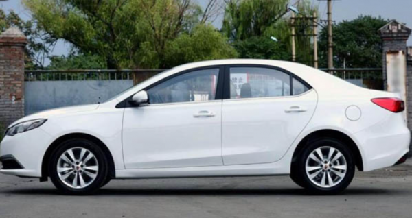 跑滴滴适合买什么车