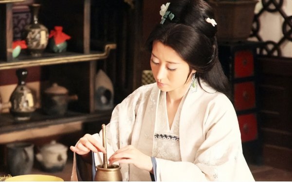 静妃扮演者刘敏涛个人资料和照片