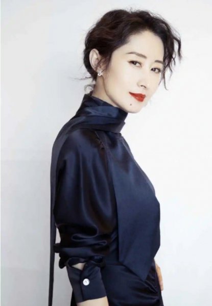 静妃扮演者刘敏涛个人资料和照片