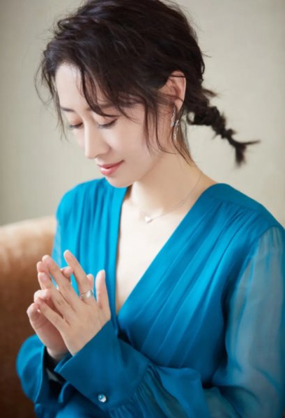 静妃扮演者刘敏涛个人资料和照片