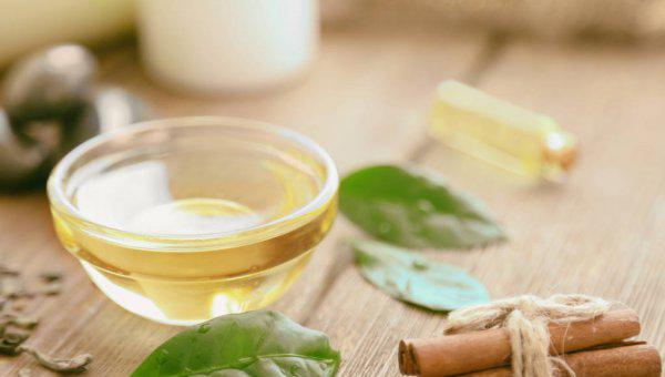 茶油涂脸正确方法是什么