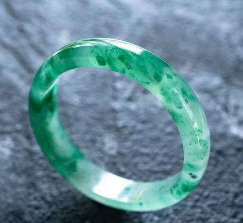 独龙玉是什么玉种