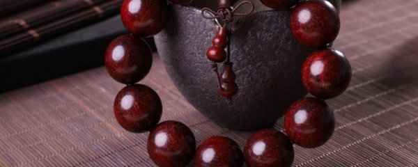 怎么挑选小叶紫檀手串