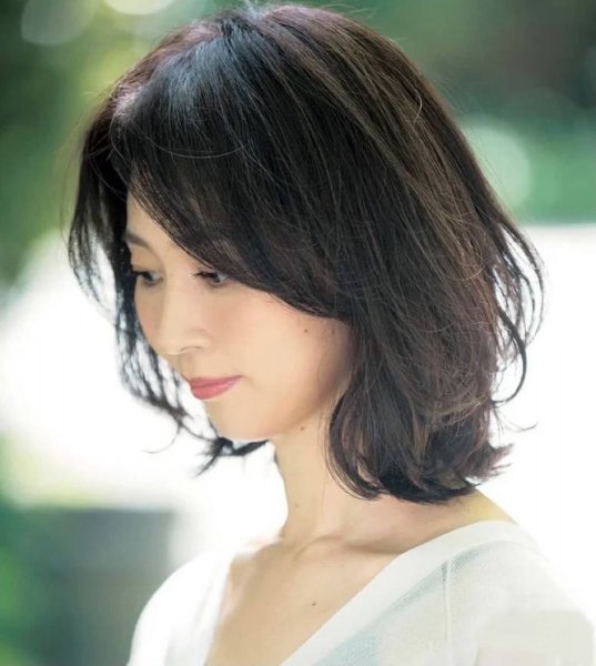 40岁女人适合什么发型