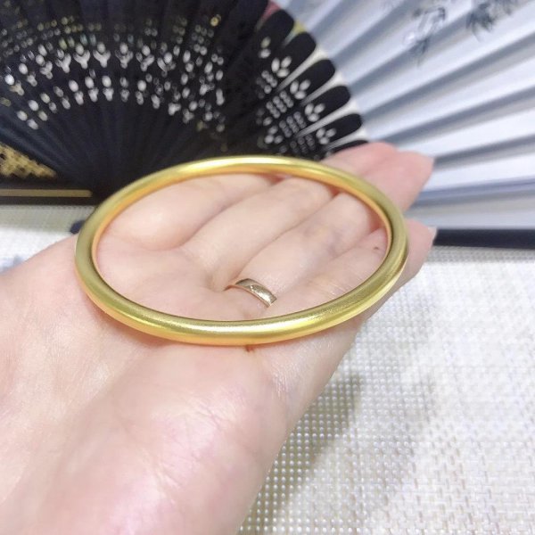 黄金手镯一般多少克左右好