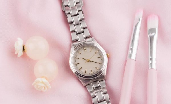 好姐妹过生日送什么礼物好