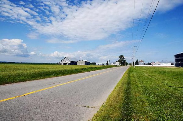 没有中心线的城市道路最高时速