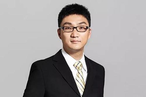 拼多多老总黄峥简介