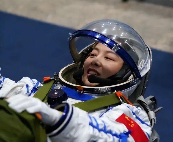 宇航员工资多少钱一个月