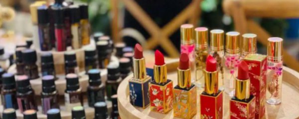 在家自制口红的简单方法