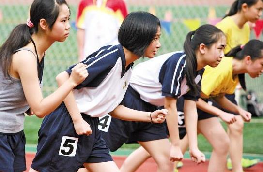 中考1000米跑步技巧和动作要领