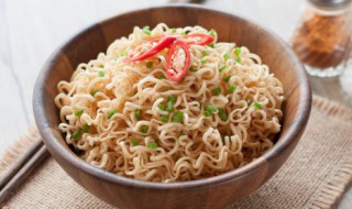 吃方便面的好处和坏处 吃方便面对人有啥好处和坏处